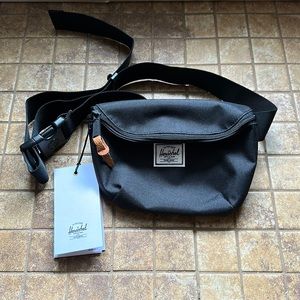 NWT Herschel Supply Company Fourteen Hip Bag